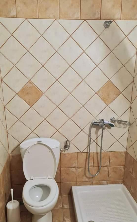 Studio Γιαννησ نيوي بوروي المظهر الخارجي الصورة